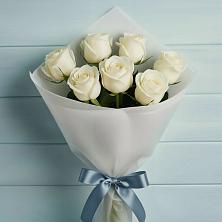 Букет 7 Белых роз Эдлесс Лав в Сергеевке