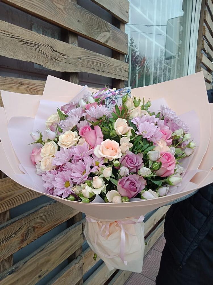 Букет цветов из: Розы и Хризантемы в Сергеевке