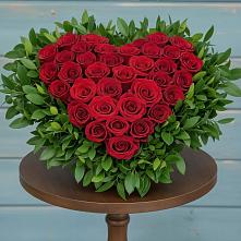 Цветочная композиция из Розы в виде сердца #REPLACE_PRED# Сергеевке