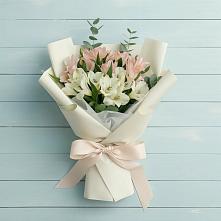 Букет цветов из:  Альстромерии в Сергеевке