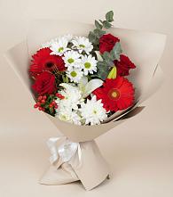 Букет цветов из:  Розы, Хризантемы, Герберы и Лилии в Сергеевке