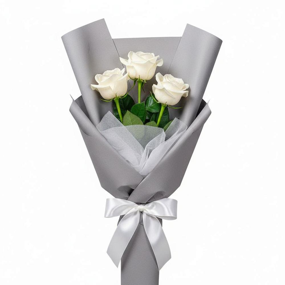 Букет 3 белые розы в Сергеевке