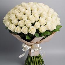 Букет 101 беля роза Белоснежка в Сергеевке