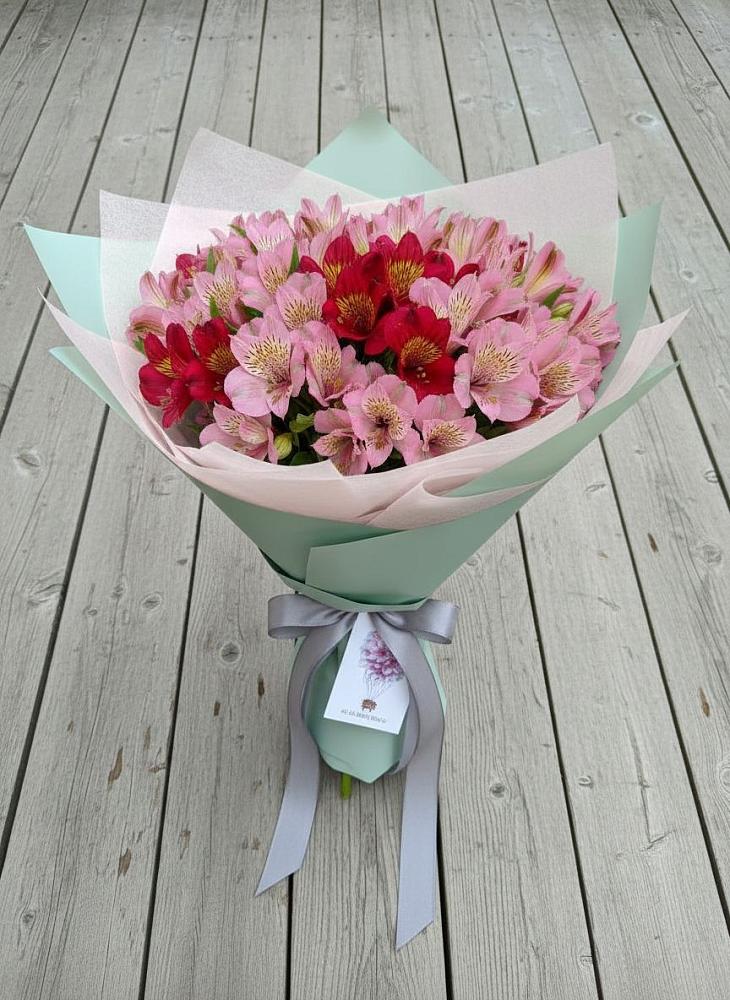 Букет цветов из: Альстромерии в Сергеевке