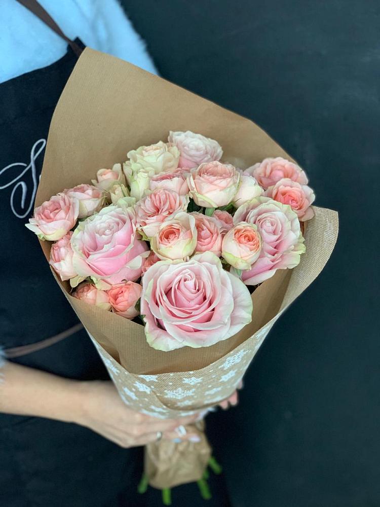 Букет цветов из: Хризантемы и Розы в Сергеевке