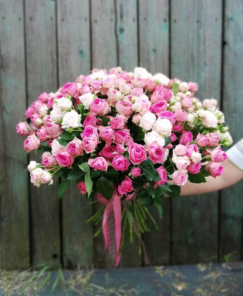 Букет Розовые кустовые розы Натали и Лав Лидия в Сергеевке