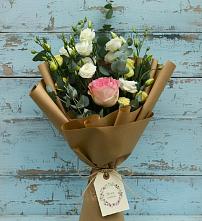 Букет цветов из:  Розы и Лизиантусы #REPLACE_PRED# Сергеевке