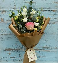 Букет цветов из:  Розы и Лизиантусы в Сергеевке