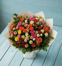 Букет Микс из разноцветных кустовых роз в Сергеевке