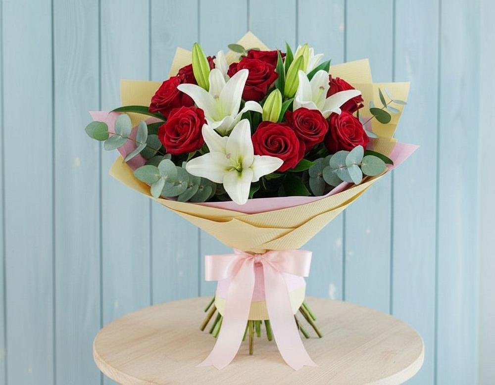 Букет цветов из: Лилии и Розы в Сергеевке